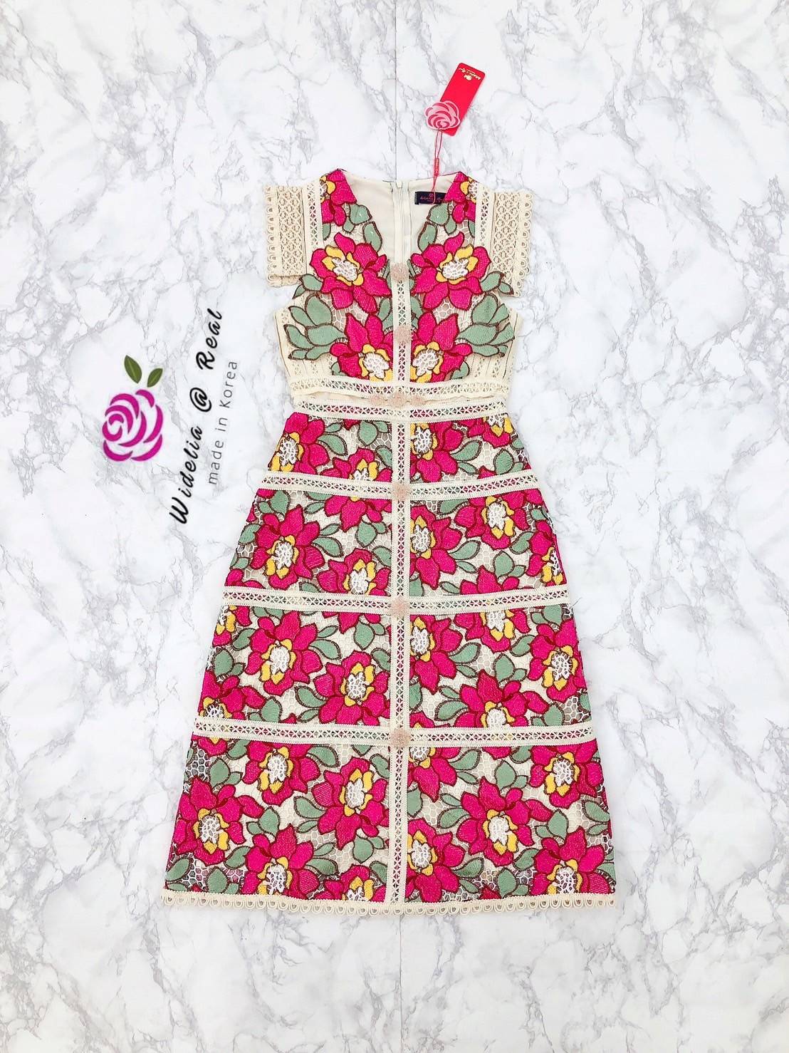 Korea Dress เดรสแขนกุดคอวีแสนสวย
