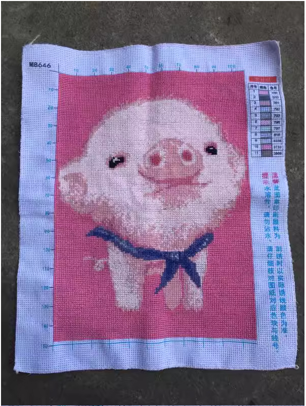 pig-1019 *สินค้าหมด* ชุดปักครอสติช ลายหมูหวาน (งานปักเต็มลาย ไม่มีเดินเส้น) ขนาด 33*43 ซม.ผ้าครอสติช 11CTพิมพ์ลายปักเต็มลายผ้า ไหมคอตตอน 11 สี ผังลาย เข็ม