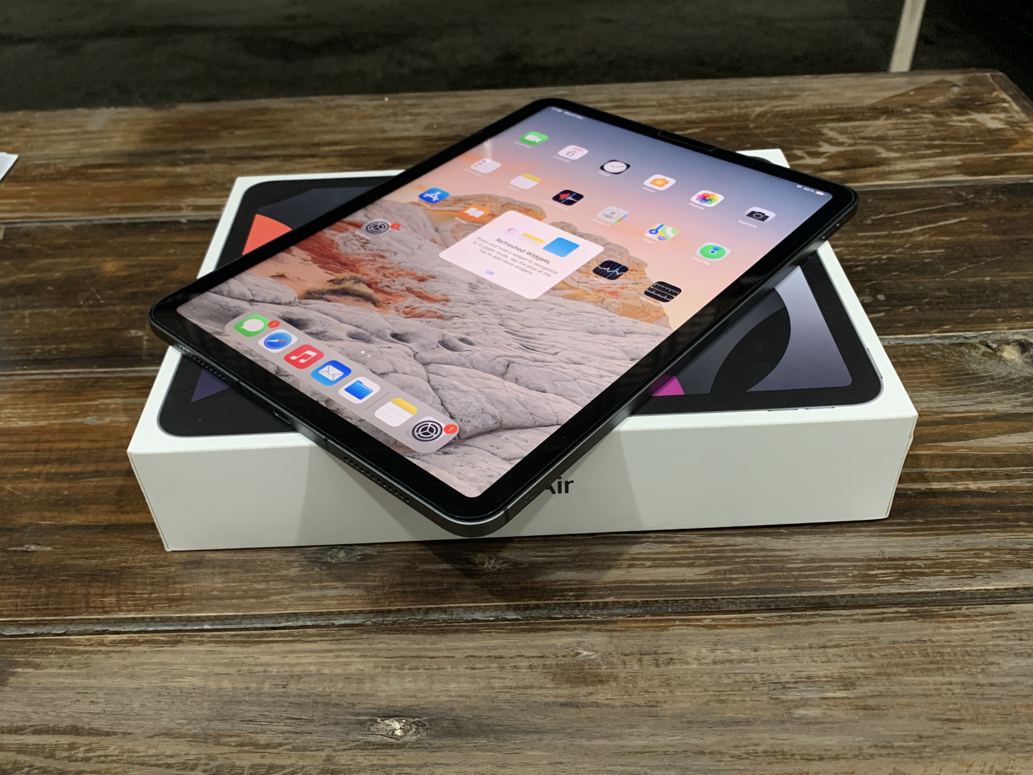 iPad Air 4 Wifi + Cellulra ความจุ 256GB มือสอง ราคาถูก เชียงใหม่