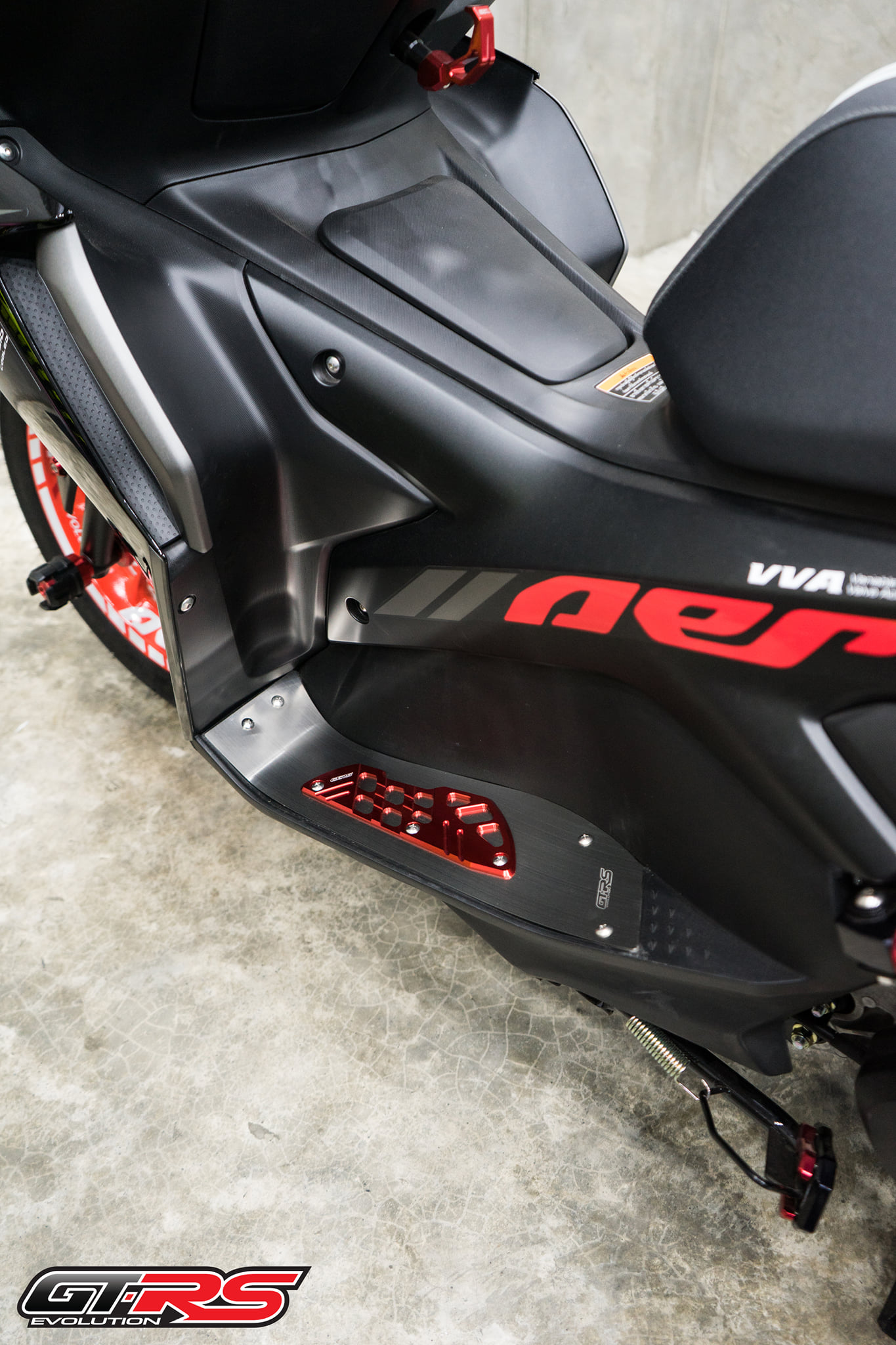 แผ่นรองพื้น (สแตนเลส0.8mm+มีเนียมCNC) GTRS AEROX-155 NEW2021 ราคา1200