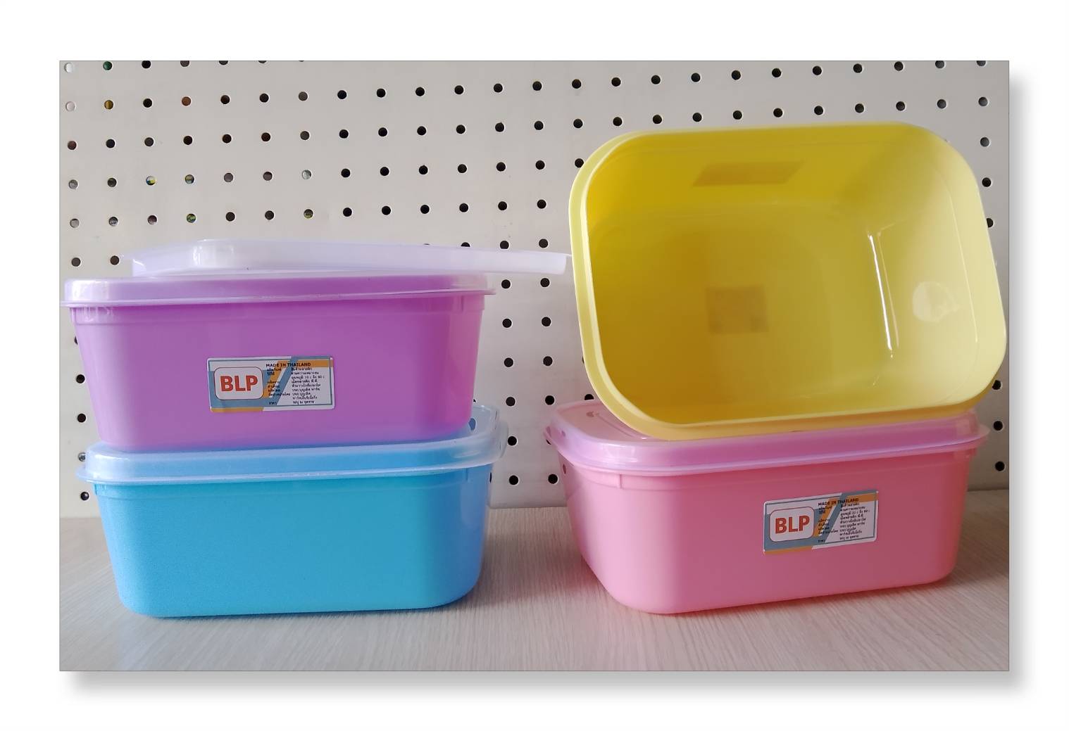 กล่องเหลี่ยม 8119 สีพลาสเทล (14*19*8 ซม.)