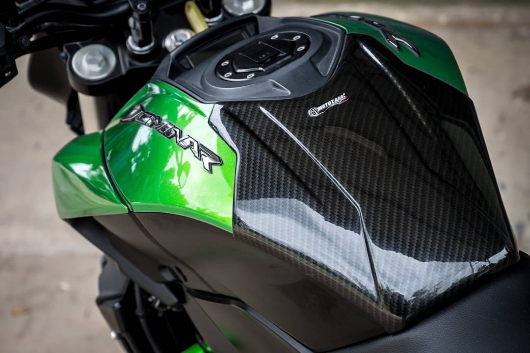 Bajaj Dominar400 1.ชิวหน้า 1700฿ 2.การ์ดครอบถังน้ำมัน ลายเคฟล่า 1700฿ 3.แคชบาร์ 2700฿ 4.แร็คท้าย 3100฿ 5.แร็คท้าย+แร็คกระเป๋า 4950฿