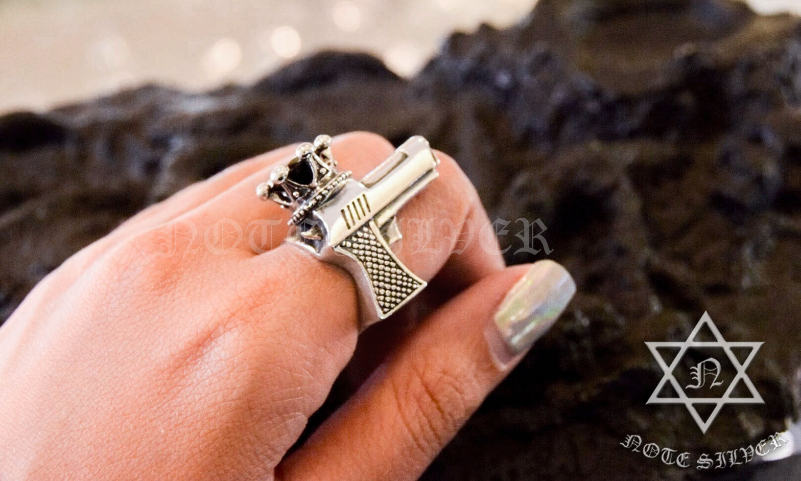 แหวนเงินแท้ ทรงปืน ฝังนิล Sterling Silver 925 NSRG1371