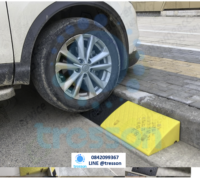 ทางลาดพลาสติกสีดำ สำเร็จรูป สูง 7 cm กว้าง 25 cm / ยาว 50cm หนัก 1.3 kg รับน้ำหนักรถยนต์ได้ 2 ตัน