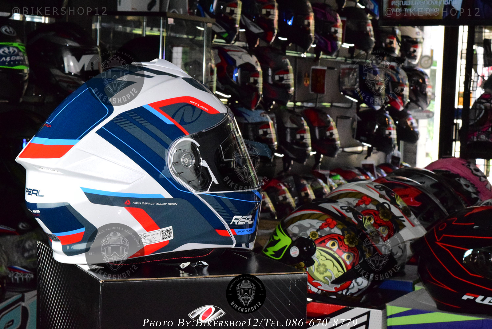 หมวกกันน็อคReal (ยกคางได้-เปิดคางได้) รุ่น Atlas สี ขาว-น้ำเงิน