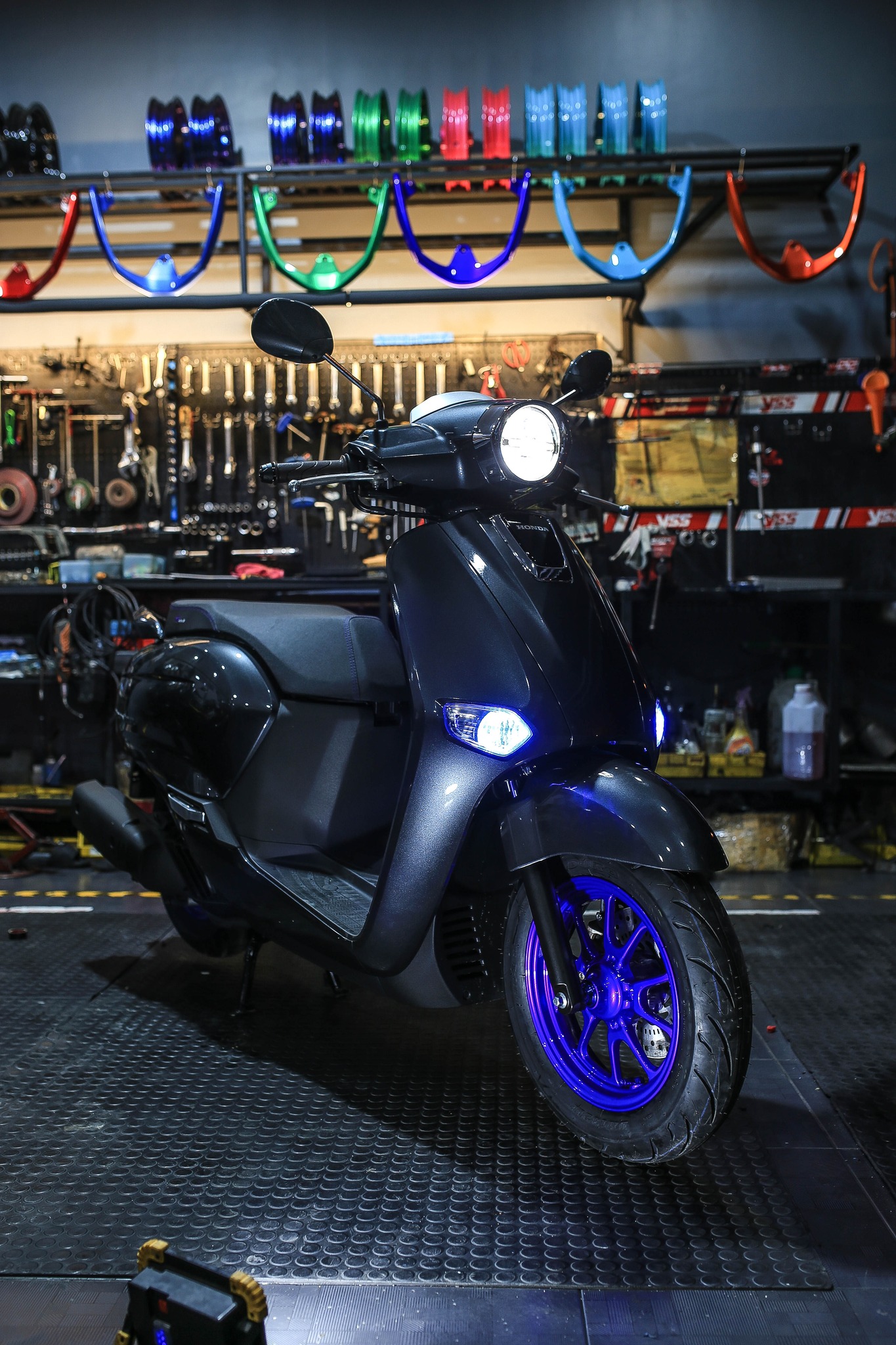 หลอดไฟเลี้ยว/ไฟหรี่ในตัว T10/SPT