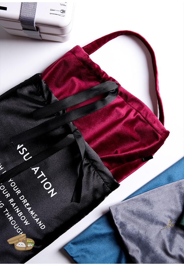 ถุงผ้าใส่กล่องข้าว พร้อมถุงเก็บความร้อน มี 5 สี