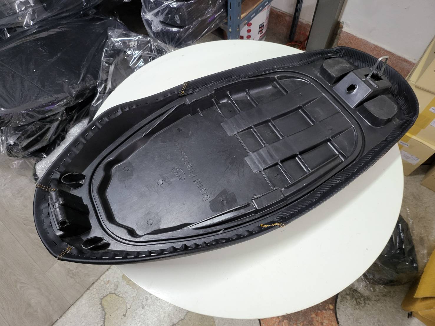 เบาะ Grand filano 2023 โครงเทียมตรงรุ่นเบาะ2ตอน หน่อยวัดด่าน มีหลายสี ราคาขายขาด1200