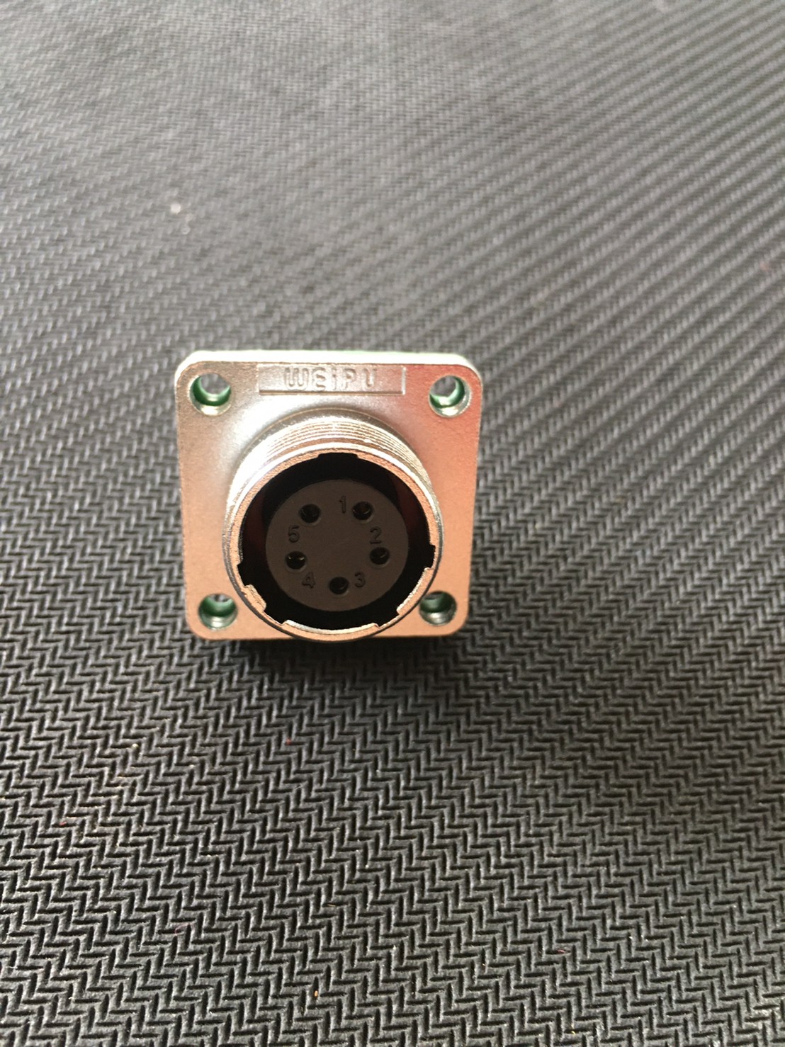 คอนเนคเตอร์ต่อสายไฟ WF16 5pole #0.75sqmm 5A, box mounting IP67 WF16K5ZZ female poles