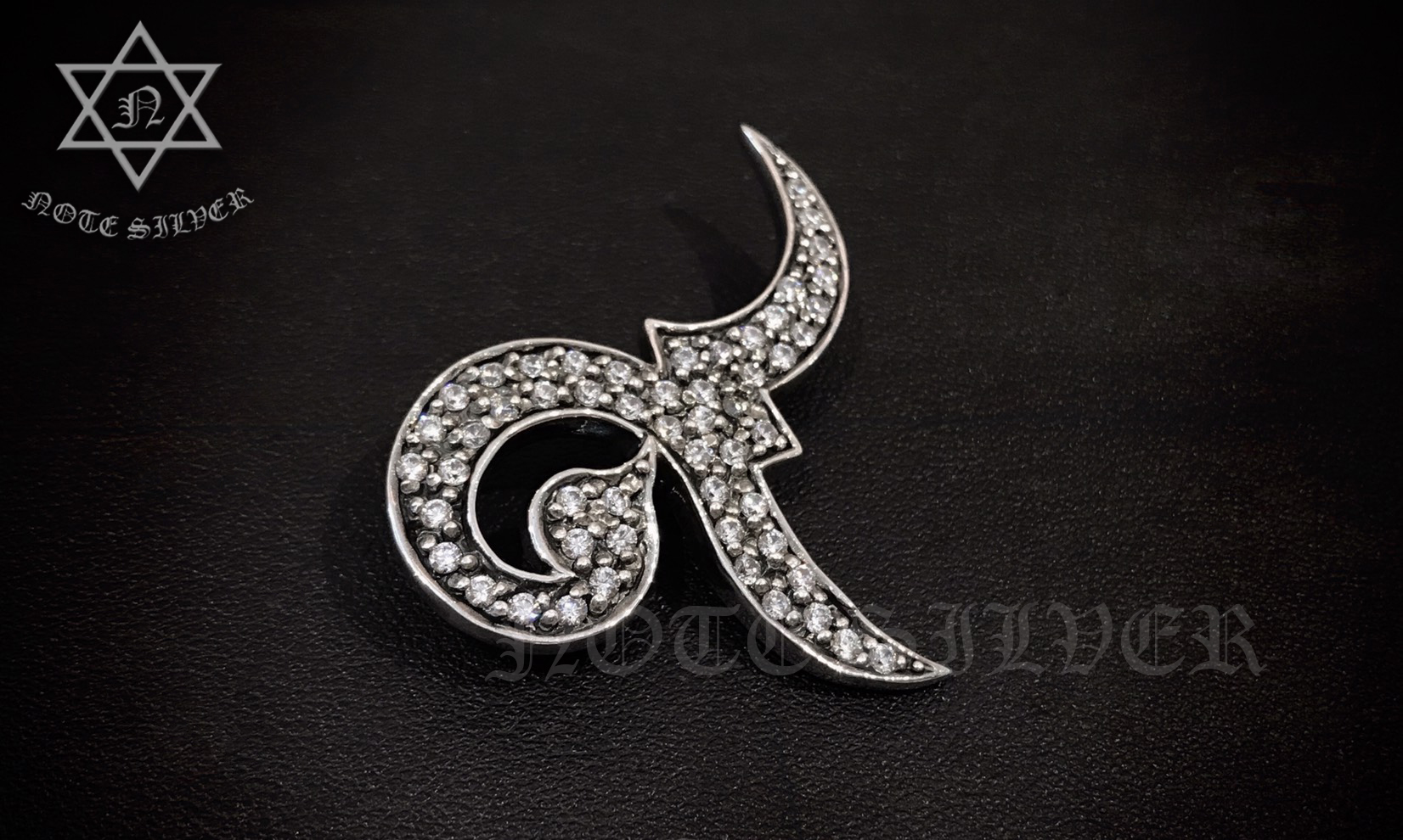 เข็มกลัดเงินแท้ รัชกาลที่ ๙ ฝังเพชร CZ Sterling Silver 925 NSPD1465