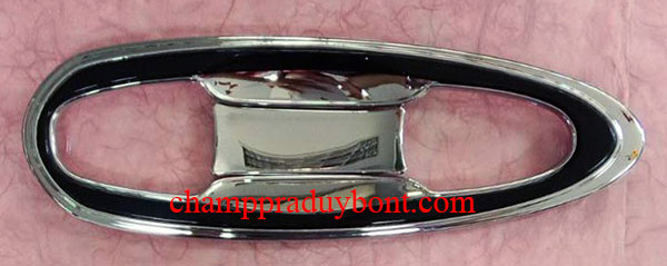 ถ้วยรองมือเปิดประตูโครเมี่ยม TOYOTA FORTUNER 15-16 (V.3)