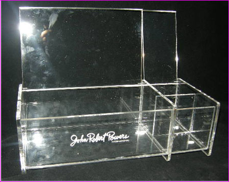 กล่องใส่ทิชชู่และคัตตอนบัต