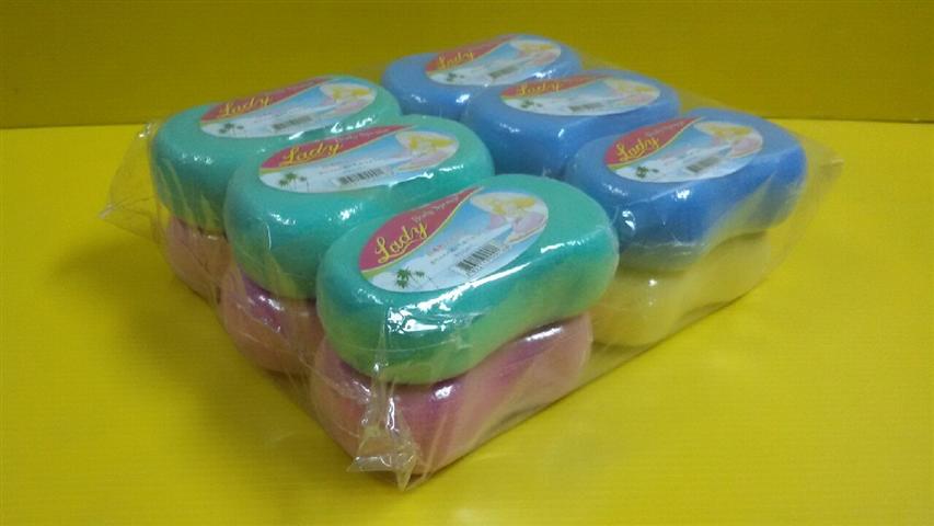 ฟองน้ำถูตัวเด็ก