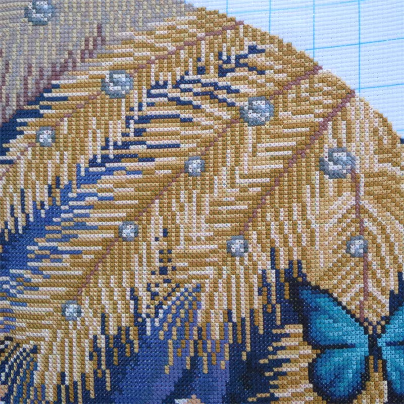 deer-1108 *สินค้าหมด* ชุดปักครอสติช ลายคู่กวางเงินกวางทอง (ปักเต็มผืนผ้า ไม่มีเดินเส้น ผ้า11CTพิมพ์ลาย มีประกาย ปัก 3 เส้นเล็ก) ขนาด 50*50 ซม.ผ้าครอสติช 11CTพิมพ์ลายปักบนผ้า ไหมคอตตอน 28 สี ผังลาย เข็ม