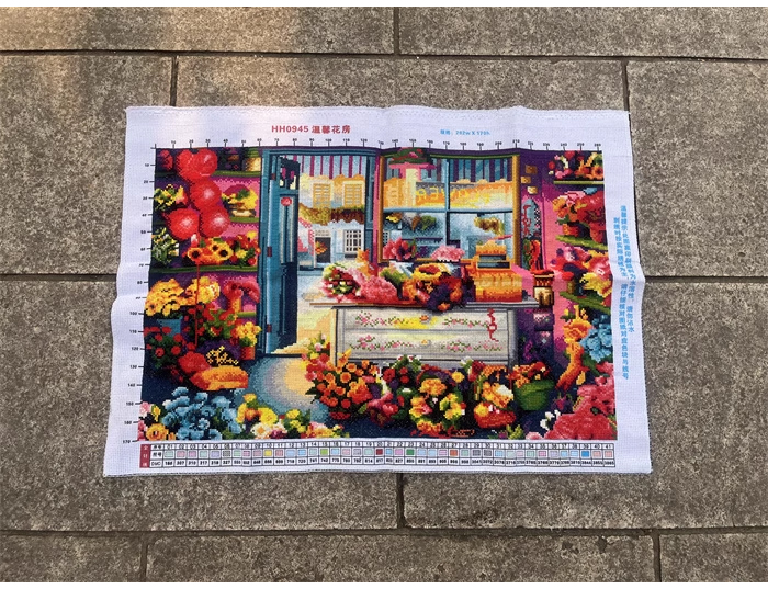 cat-1122 *สินค้าหมด* ชุดปักครอสติช ลายแมวน้อยในร้านดอกไม้ (ปักเต็มผืนผ้า ไม่มีเดินเส้น ผ้า11CTพิมพ์ลาย ปัก 3 เส้นเล็ก) ขนาด 71*50 ซม.ผ้าครอสติช 11CTพิมพ์ลายปักบนผ้า ไหมคอตตอน 41 สี ผังลาย เข็ม