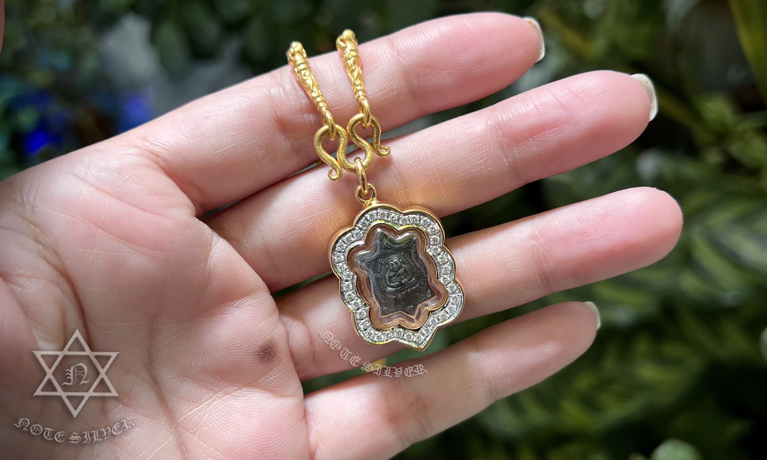 เหรียญพญาเต่าเรือน เนื้อเงินแท้ เลี่ยมกรอบทองแท้ ฝังเพชรแท้ Gold NSGD3039