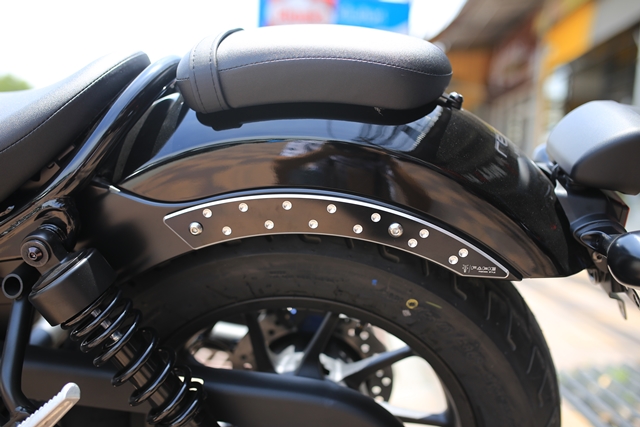 คิ้วบังโคลนหลัง FAKIE HONDA REBEL 300-500 ราคา 1100