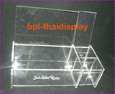 กล่องใส่ทิชชู่และคัตตอนบัต