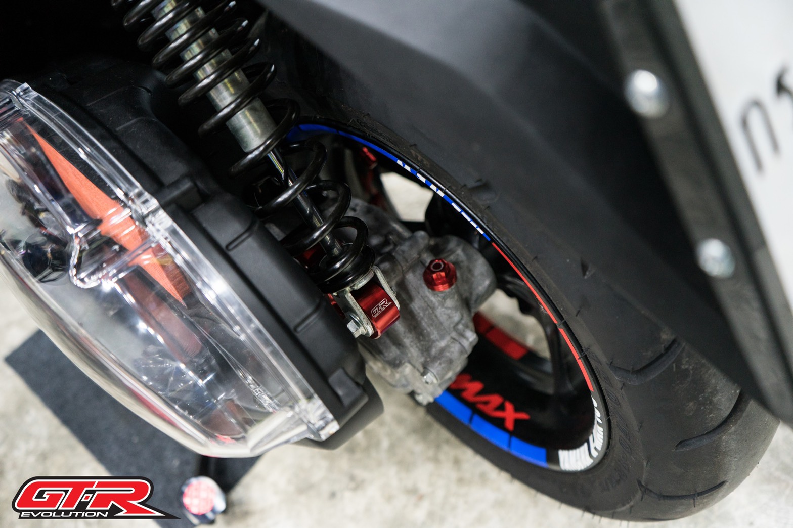 โหลด บู๊ชหูโช็ค GTR AEROX 2021 N-MAX 2020 ราคา1050