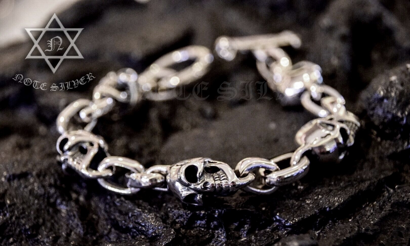 สร้อยข้อมือเงินแท้ หัวกะโหลก Sterling Silver 925 NSSK1266