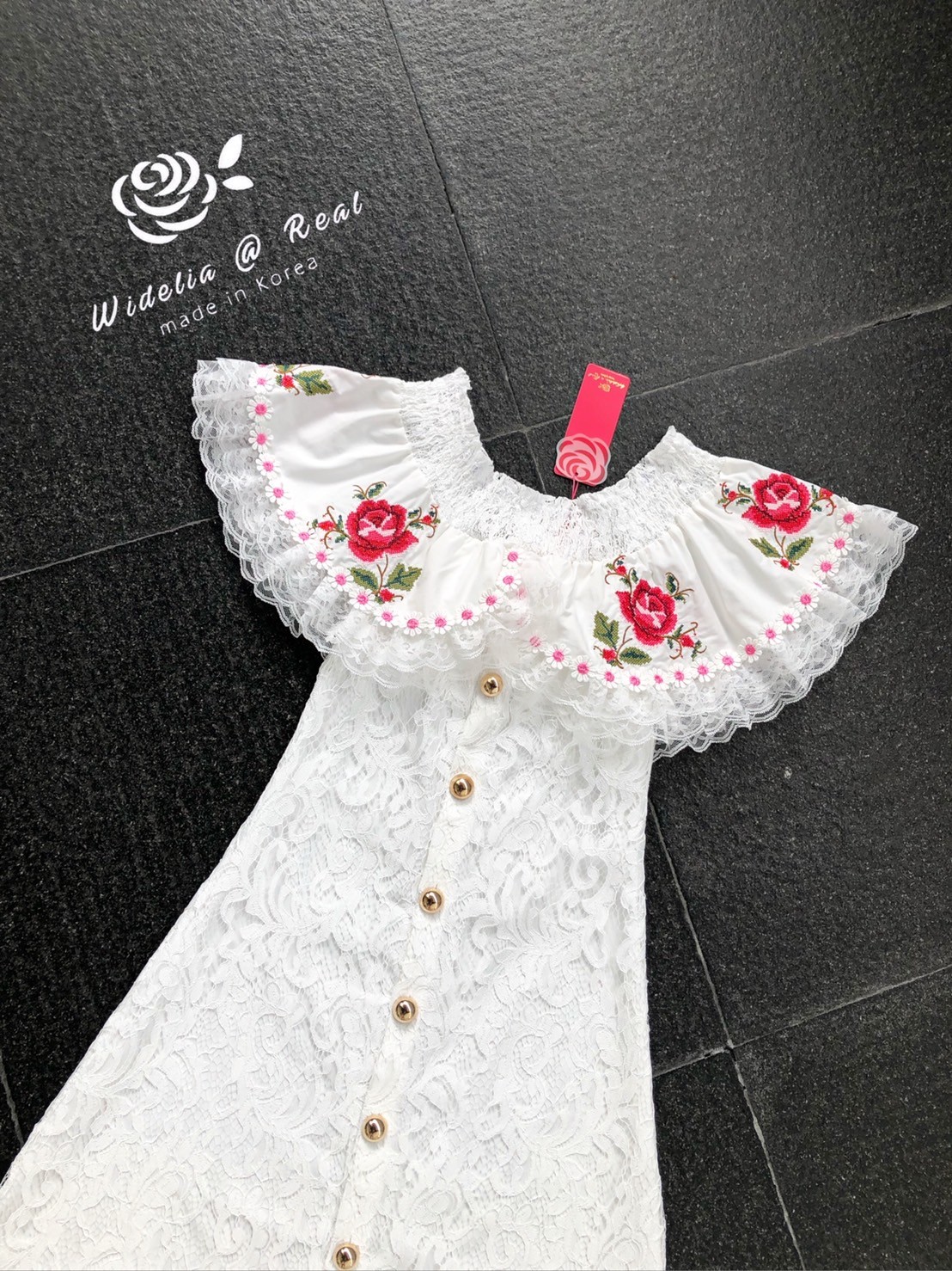 Vintage Dress เดรสปาดไหล่แสนสวย (ขาว)