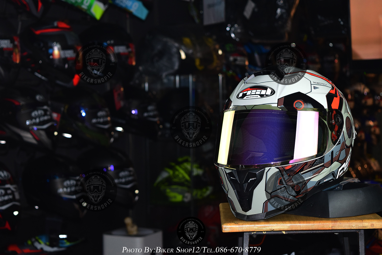 หมวกกันน็อค REAL รุ่น Falcon ลาย Robotech สี ดำ-เทา