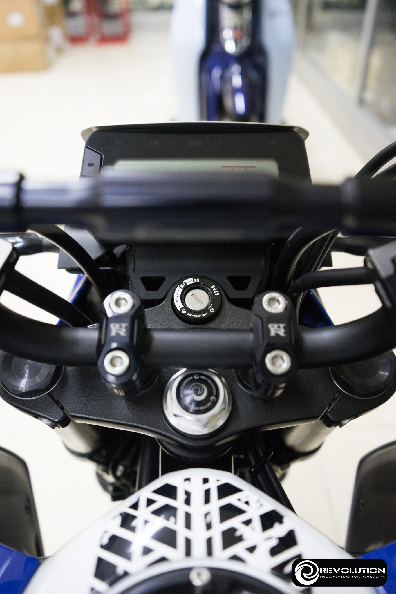 ฝาครอบสวิทกุญแจ CNC REVOLUTION ST-125Dax/MSX-125SF : GROM-125 ราคา 280 บาท/ตัว