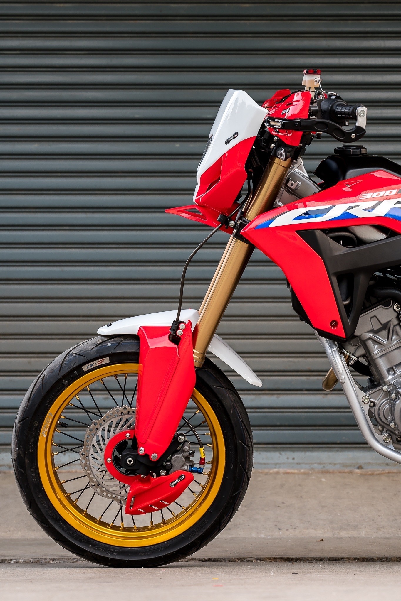 บังโคลนหน้าแต่ง MOTOZAAA CRF300L 2500฿