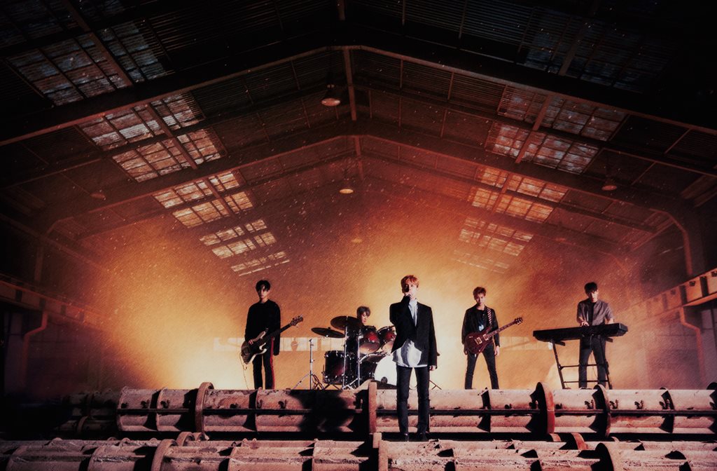 [PRE-ORDER] {อัลบั้มไซน์สุ่มเมมเบอร์ 1 คน} FTISLAND - 10th Anniversary Album "OVER 10 YEARS"