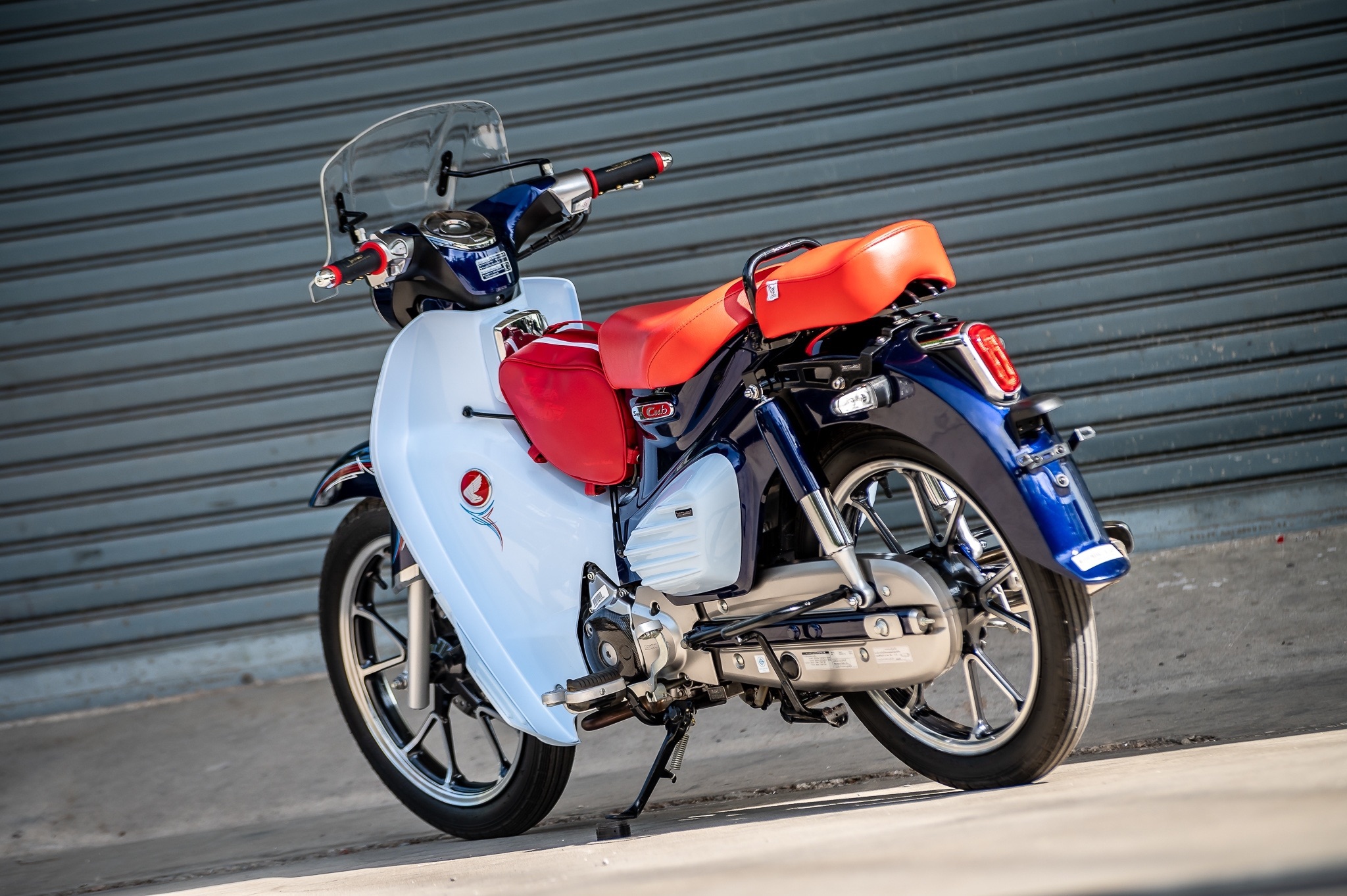 ตะแกรงท้าย MotoLordD HONDA C125 ราคา 3500 ไม่รวมเบาะ