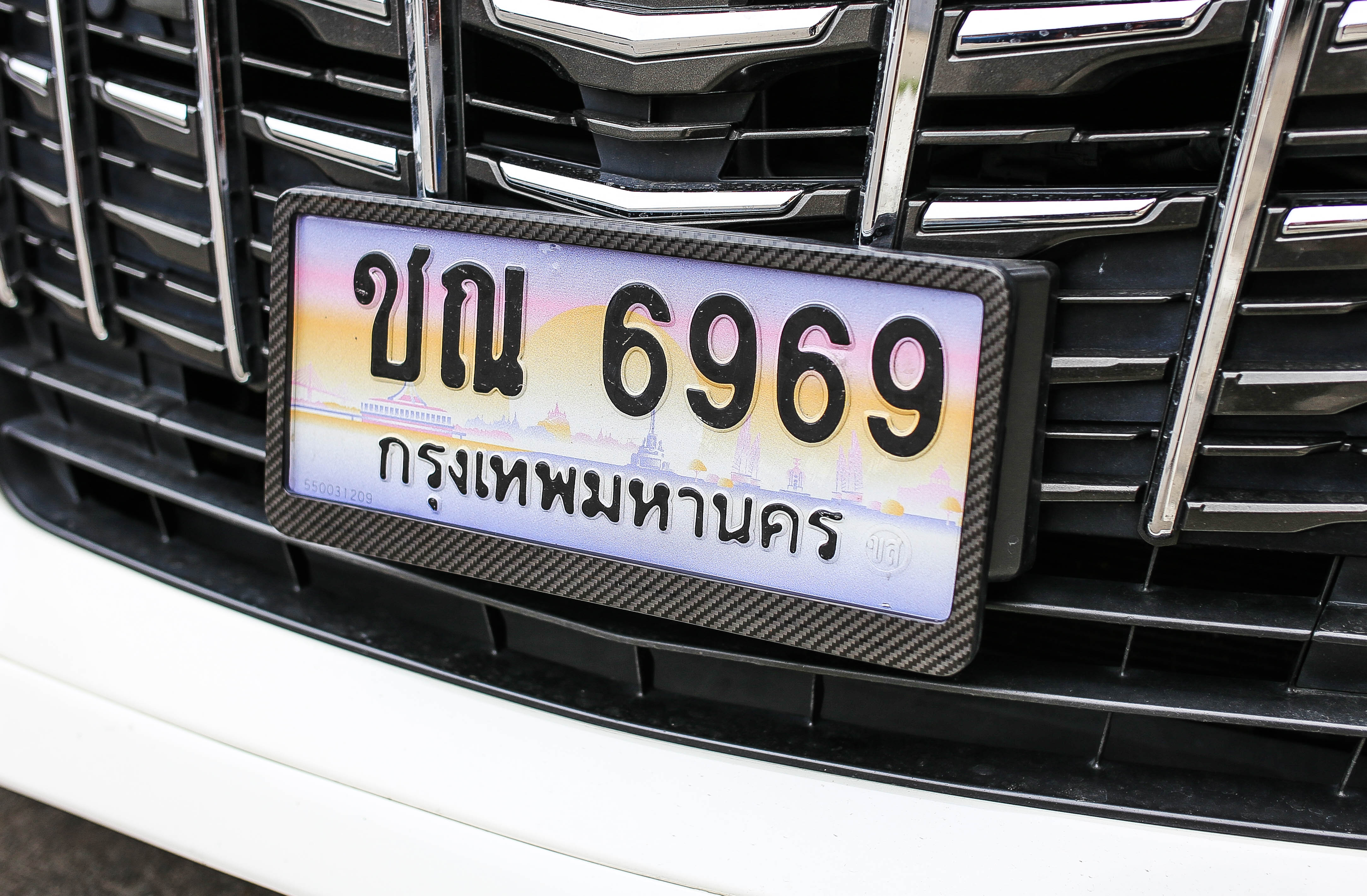 กรอบป้ายทะเบียนคาร์บอนแท้ ป้ายทะเบียน carbon แท้ กรอบทะเบียนรถยนต์ 2แผ่น ราคา1800 รับประกันงานเงาสวยเนียนทุกจุด สามารถใส่ได้กับรถทุกรุ่น