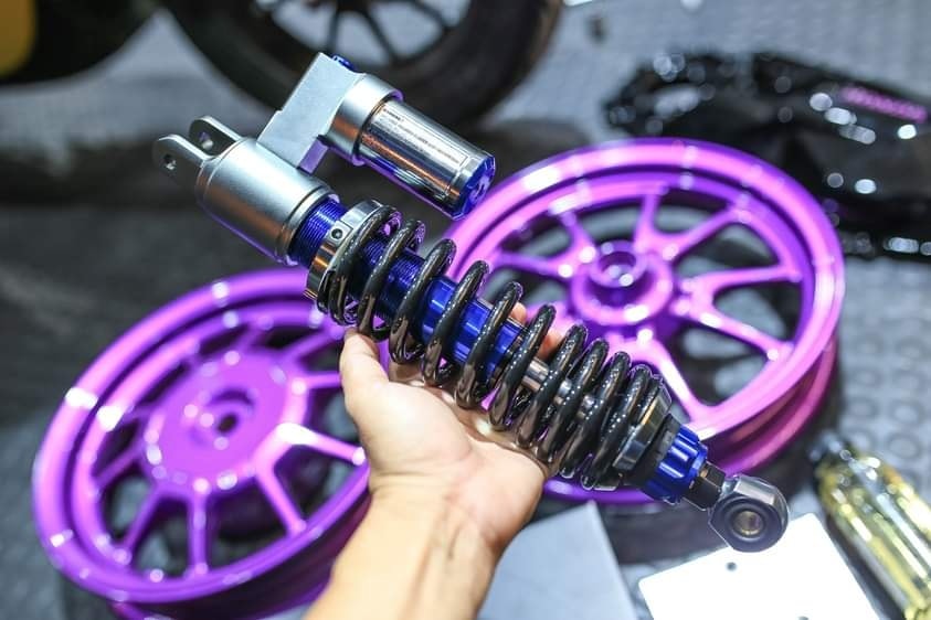 โช๊ค OKD รุ่น Flipz II แบบมีซับแท้งค์ใส่ Honda Giorno+ และ Honda Lead