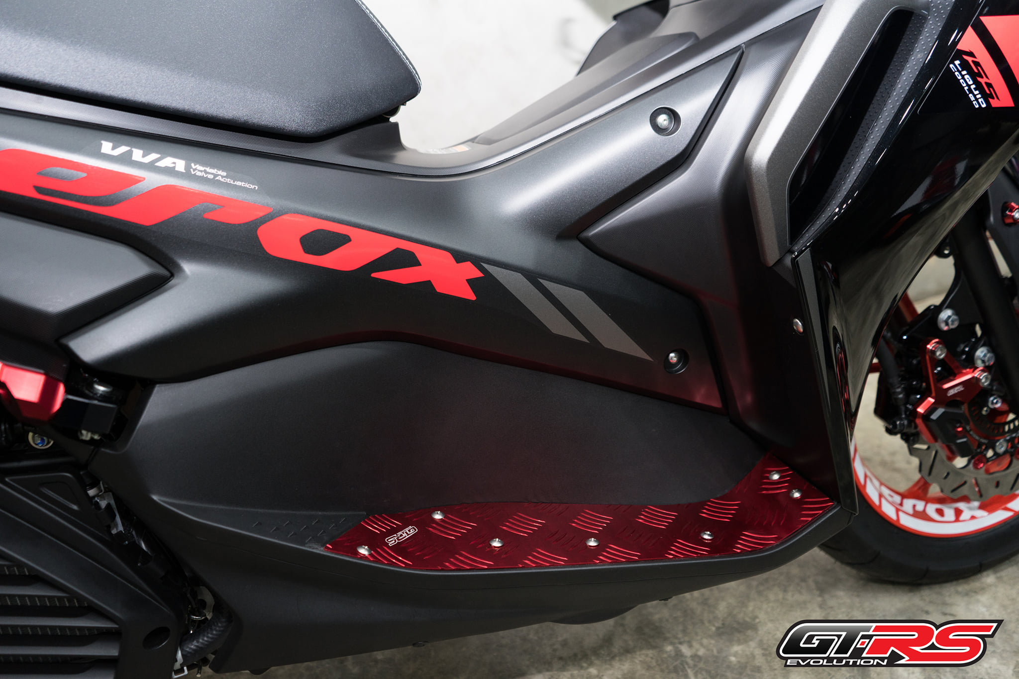 แผ่นรองพื้น(มีเนียม) GTRS AEROX-155 NEW 2021 ราคา600