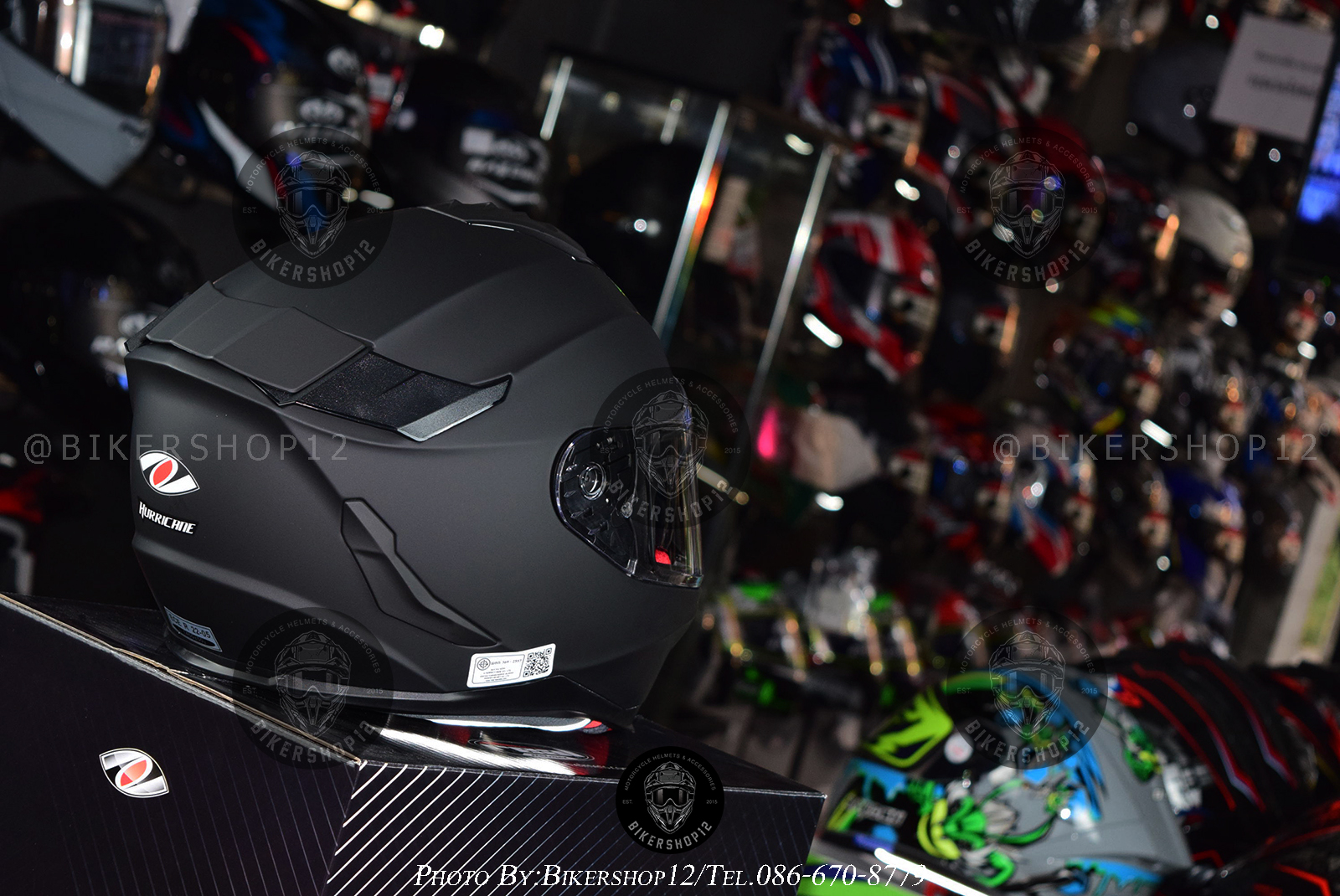 หมวกกันน็อค REAL รุ่น Hurricane สีดำด้าน