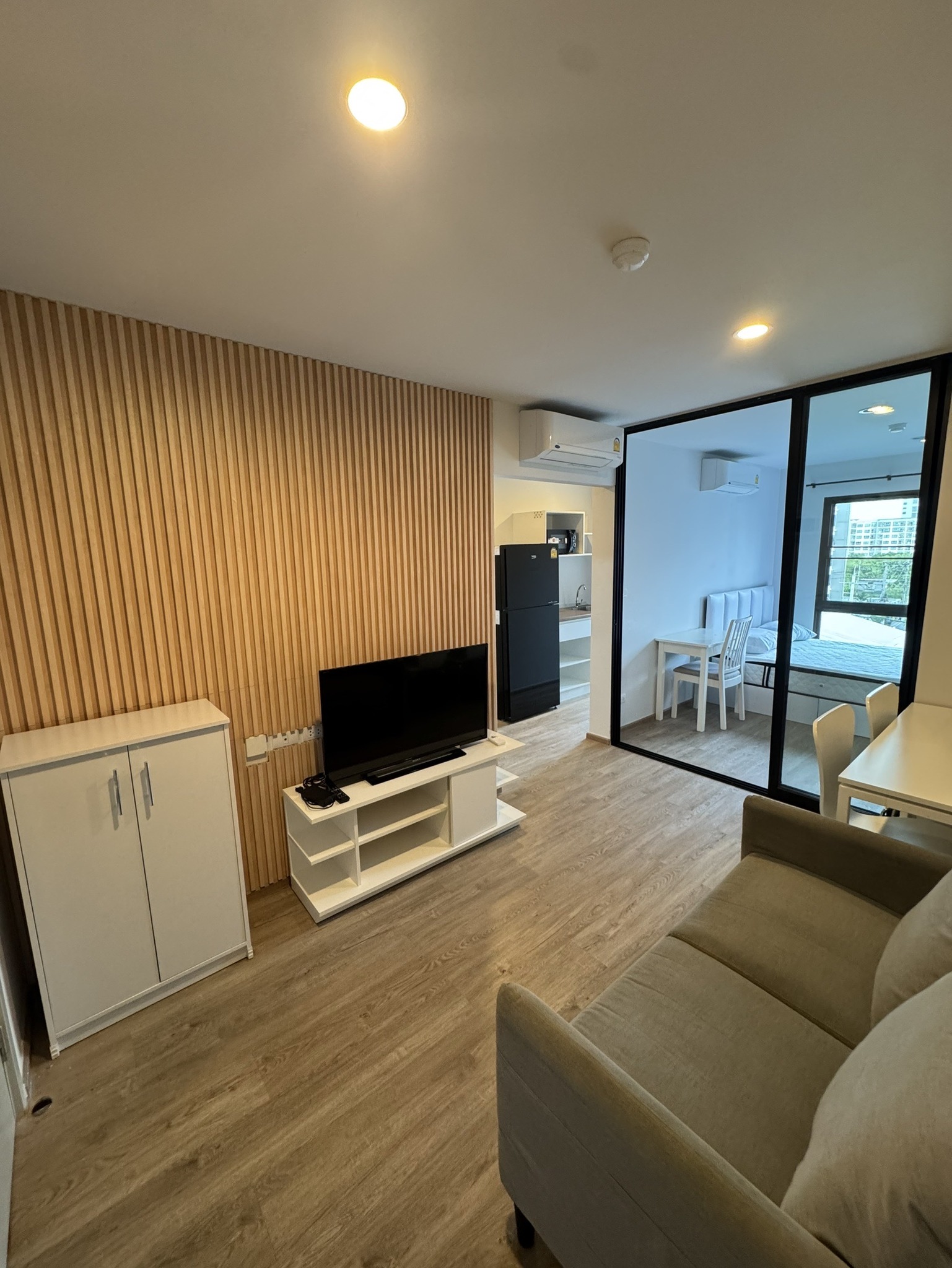 ไฮ คอนโด แจ้งวัฒนะ - HI CONDO CHAENGWATTANA (VIP)