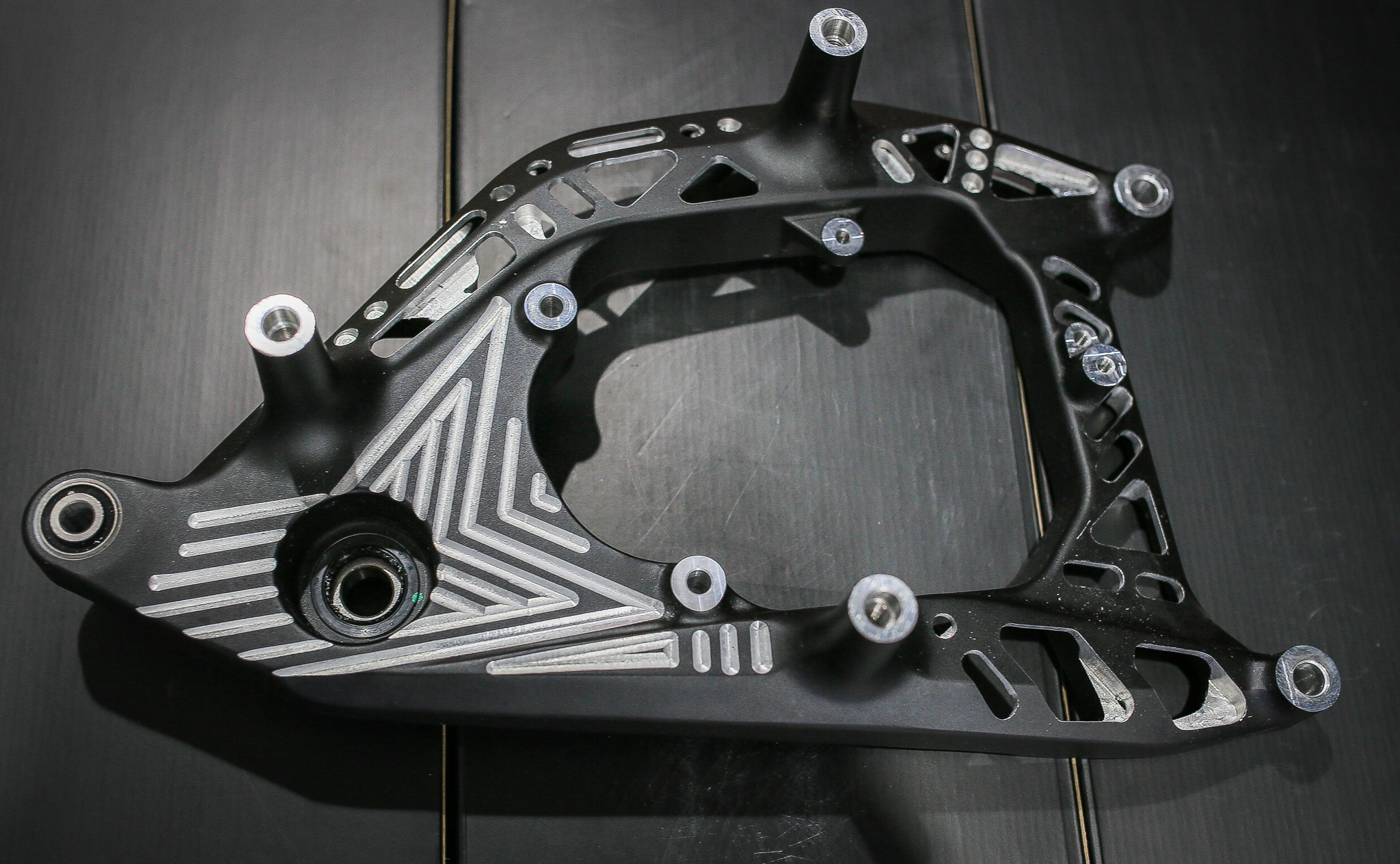 สวิงอาร์ม สล็อต เจาะไล่เบา แนวซิ่ง Forza350 ราคาแลก1000 ขายขาด2950