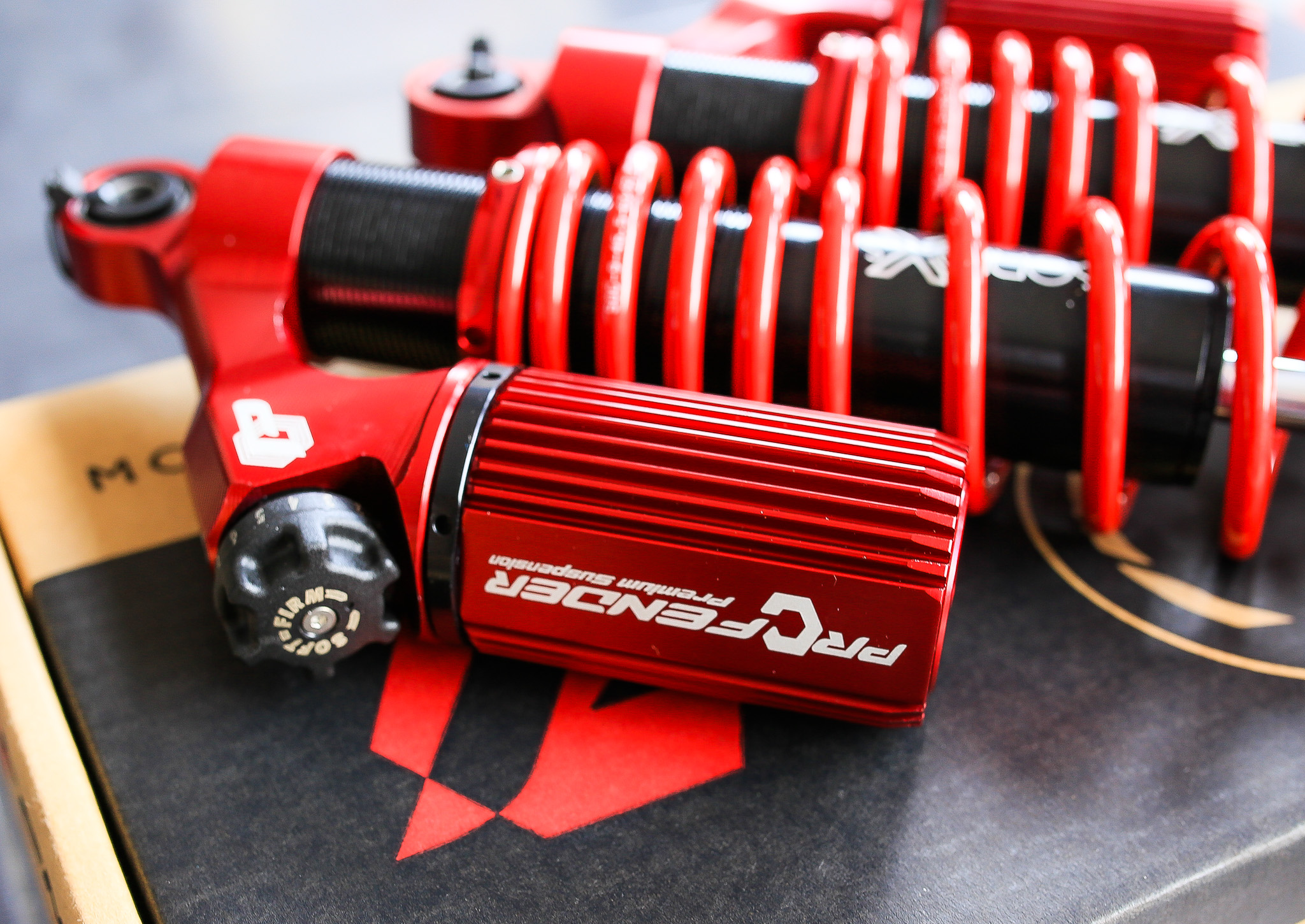 โช๊ค Profender Honda Forza300,350 ราคา11900