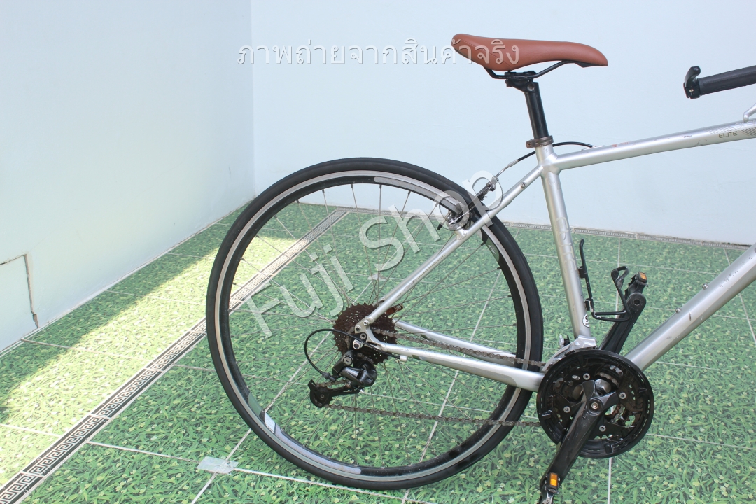 จักรยานไฮบริดญี่ปุ่น - ล้อ 700c - มีเกียร์ - อลูมิเนียม - Specialized Elite Sirrus - สีเงิน [จักรยานมือสอง]