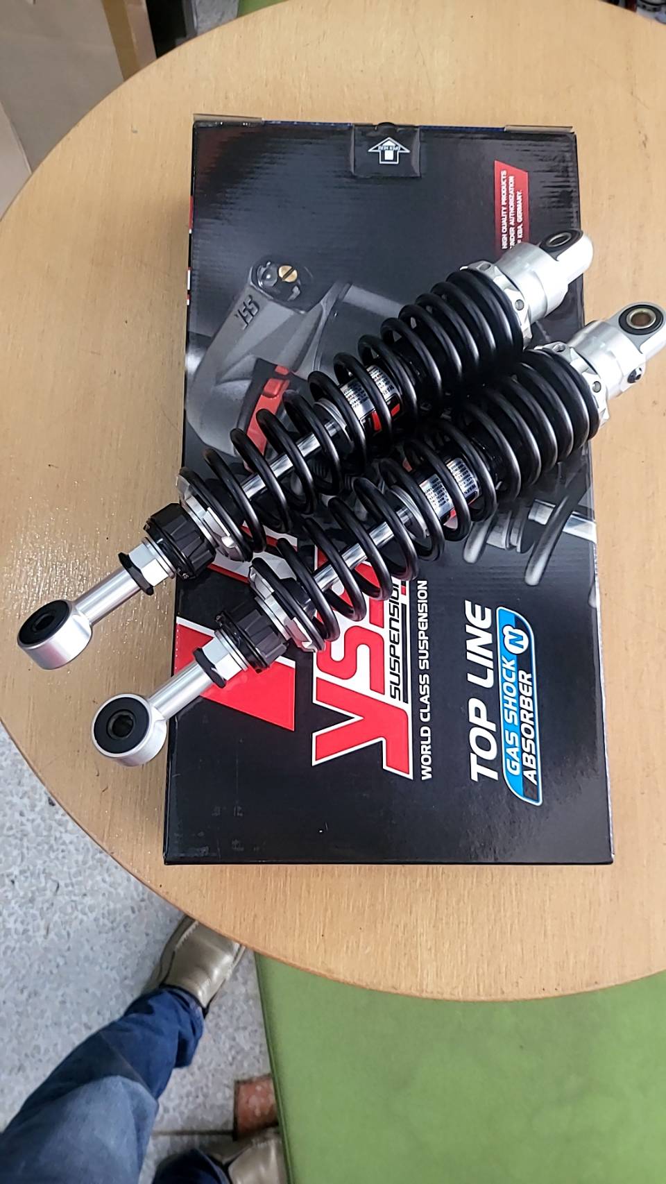 โช๊คหลัง HONDA SUPER CUB C125 Year 2018 ดำ,แดง 5,900฿ / FORK UPGRADE KIT สปริงหน้าอัปเกรด 4900฿