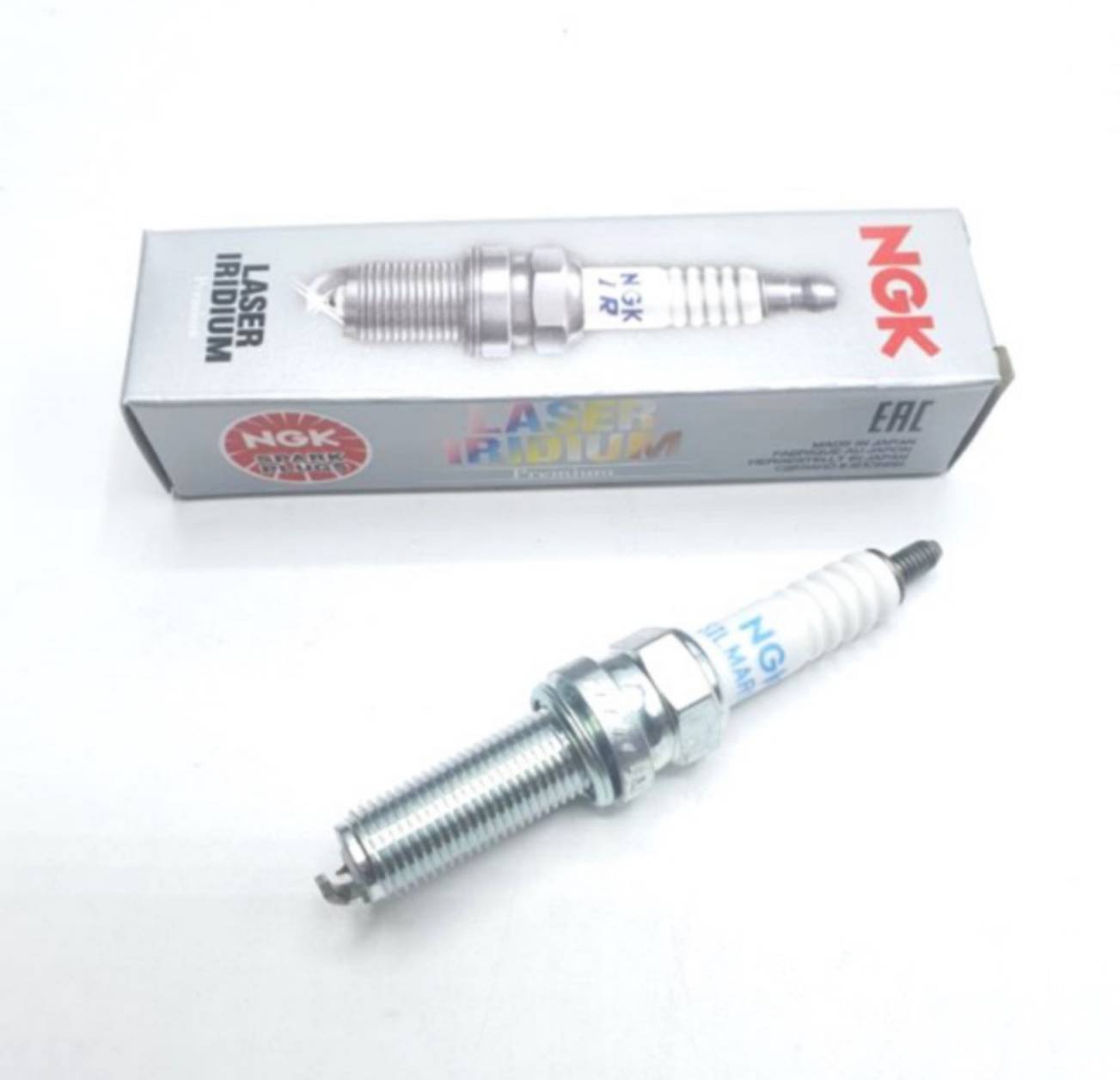 หัวเทียน NGK SILMAR9B9 ใช่กับรถ (X-MAX300,FORZA300,MT07) ราคา580