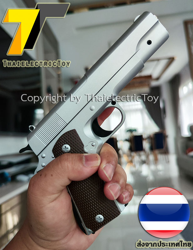ปืนอัดลมเหล็ก Colt 1911 ขนาดเล็ก ชักยิงทีล่ะนัด สีบอร์นเงิน ลำกล้องยาว 6.5 นิ้ว นกสับได้ เซพตี้สไลน์ หนัก 371 กรัม ใช้ลูกกระสุนพลาสติก 6 มิล