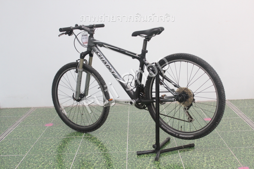 จักรยานเสือภูเขาญี่ปุ่น - ล้อ 26 นิ้ว - มีเกียร์ - คาร์บอน - มีโช๊ค - Giant XTC Compositec - สีเทา [จักรยานมือสอง]