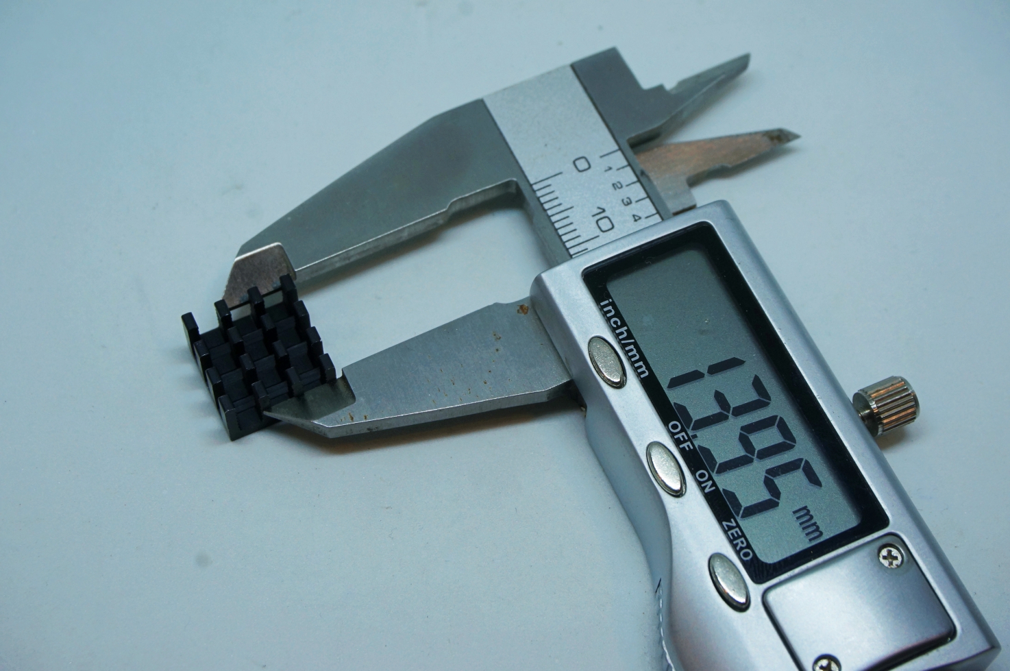 แผ่นระบายความร้อน ขนาด 14x14x6mm