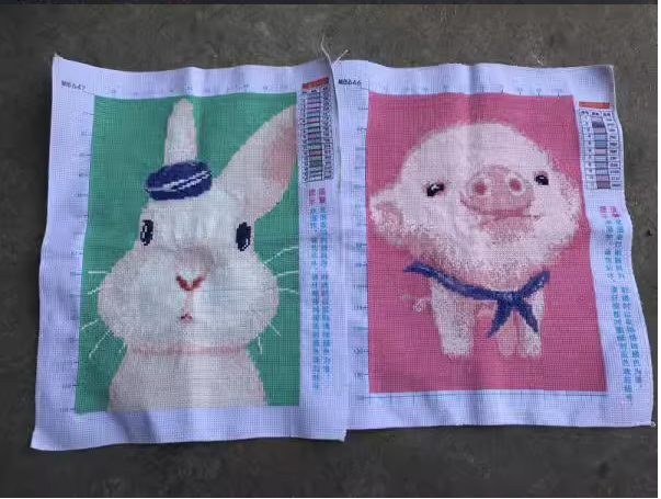 pig-1019 *สินค้าหมด* ชุดปักครอสติช ลายหมูหวาน (งานปักเต็มลาย ไม่มีเดินเส้น) ขนาด 33*43 ซม.ผ้าครอสติช 11CTพิมพ์ลายปักเต็มลายผ้า ไหมคอตตอน 11 สี ผังลาย เข็ม