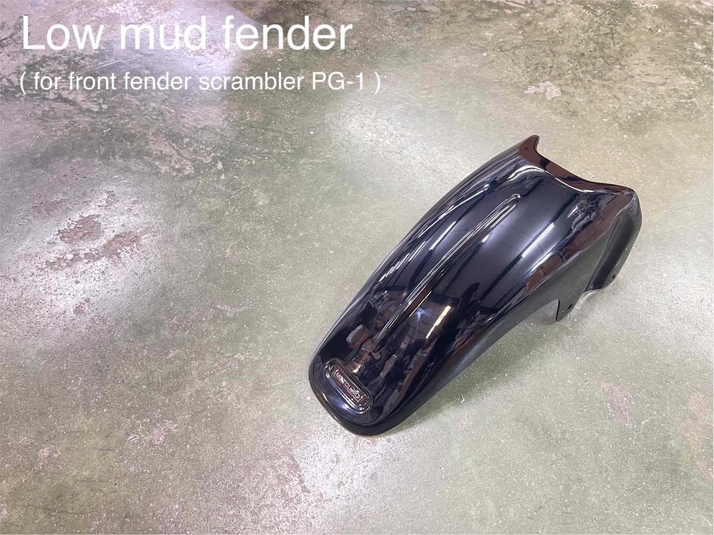 PG-1 1.) ครอบไฟหน้า Headlight cover. 1,590฿ 2.) ครอบไฟเบรค Rear brake light cover. 1,290฿ 3.) ชิวหน้า V1 Headbrand Windshield V1 1,590฿ 4.) กาบ อกบังหัวฉีด Side fairing cover. 1990฿ 5.) กันลาย V1 Mid frame protector. 1990฿ 6.) ชุดบังโคลนหน้าScrambler Full