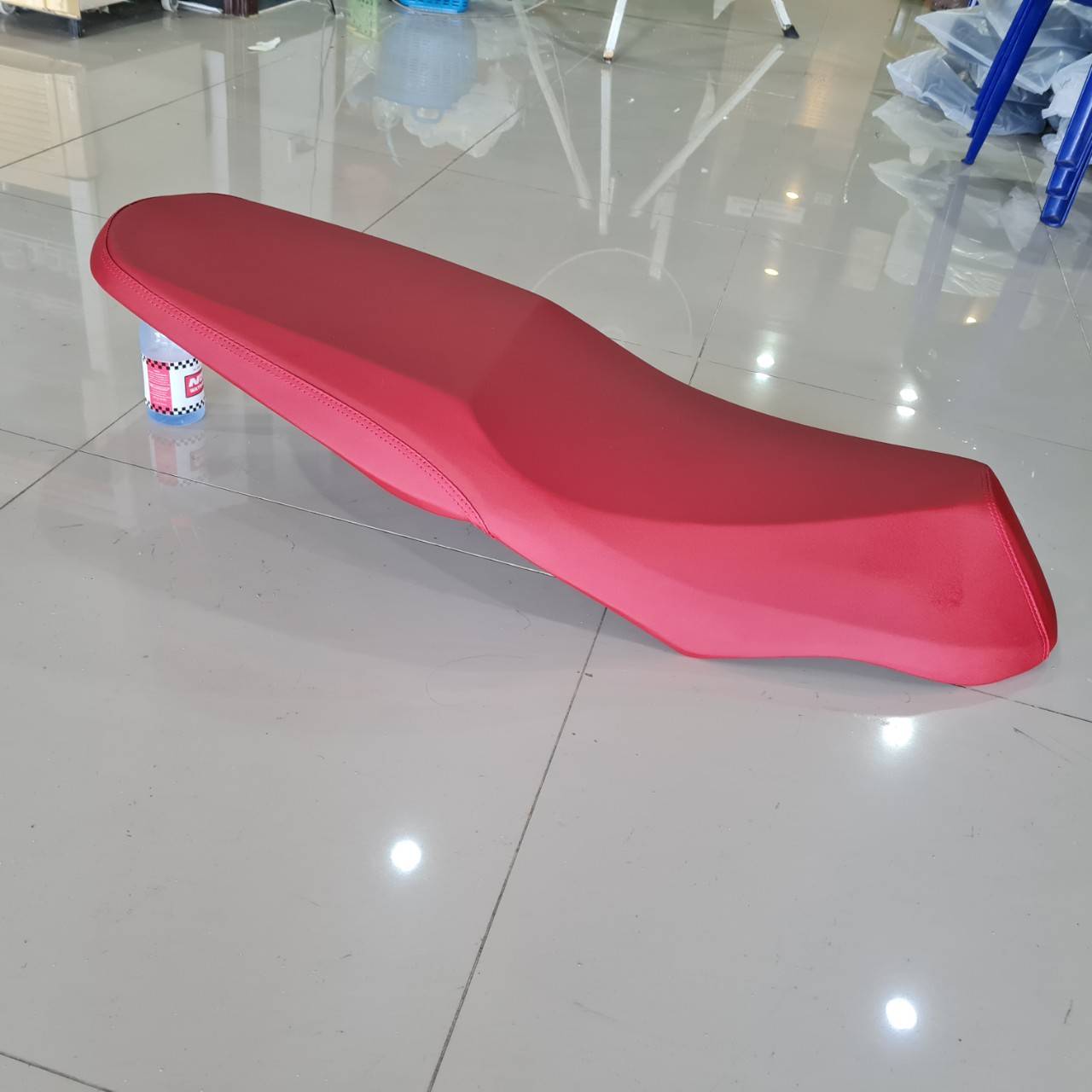 เบาะแต่ง Xmax 300 ทรงปาดบาง (โครงเทียม) by Noi Watdan