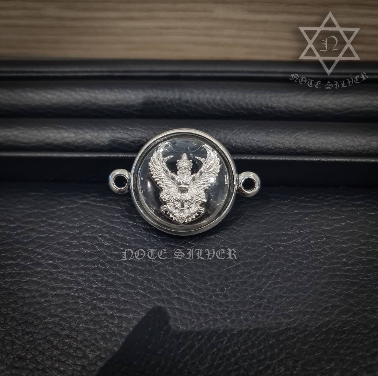 เลี่ยมกรอบผ่าหวายเงินแท้ พระครุฑ Sterling Silver 925 NSSV3405