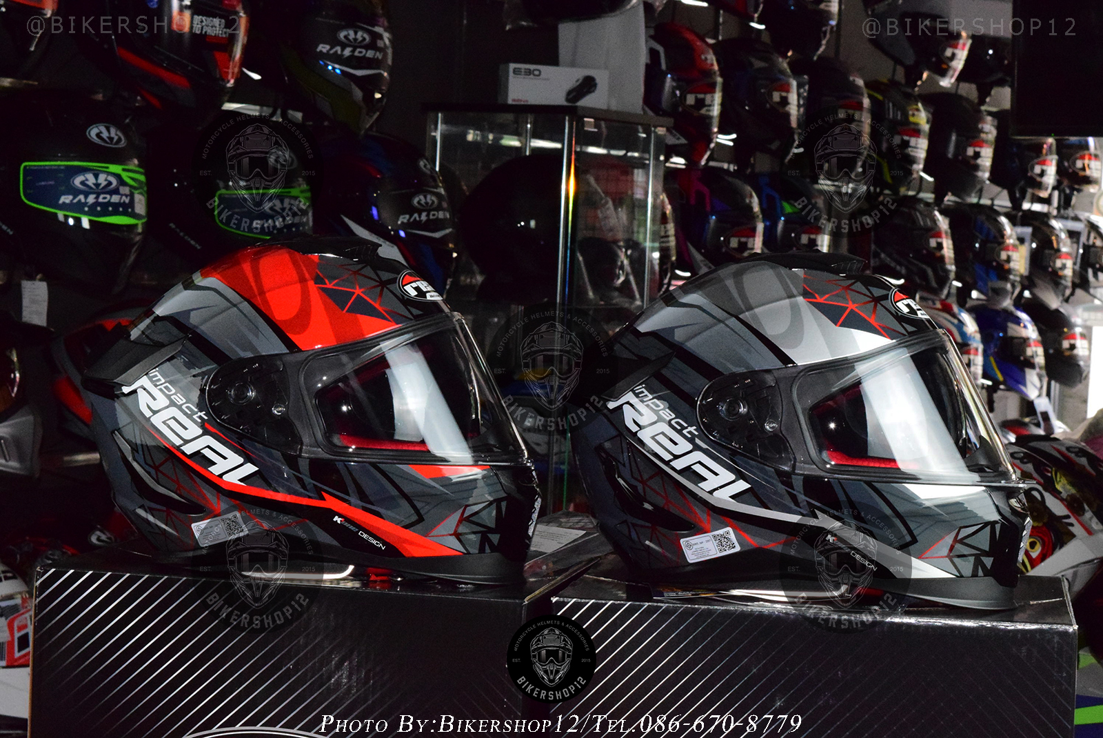 หมวกกันน็อคReal รุ่น Hurricane Impact สี ดำ/แดง