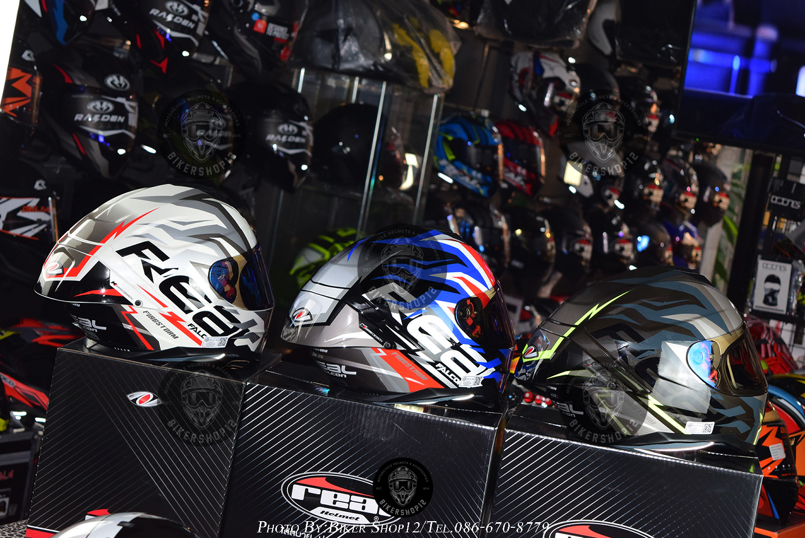 หมวกกันน็อค REAL รุ่น Falcon ลาย FIRE STORM สี ดำ-เทา