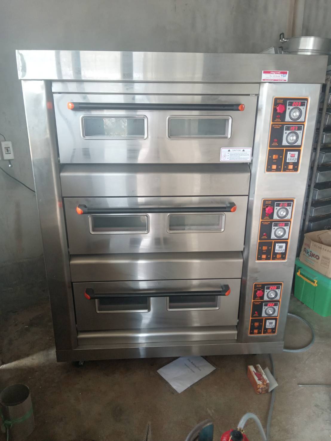 เตาอบแก๊สควมคุมด้วยไฟฟ้า 3 ชั้น 6ถาด สแตนเลส 670x1300X1760mm